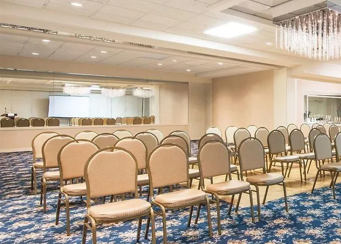 Best Hotels in Chicopee MA