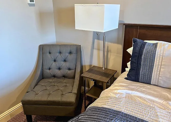 Top Hotels Near Walter E Washington Convention Center