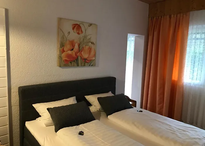 Hotel Ahornhof Lehen 35a D 94227 Lindberg - Komfortable Unterkunft für Ihren Aufenthalt
