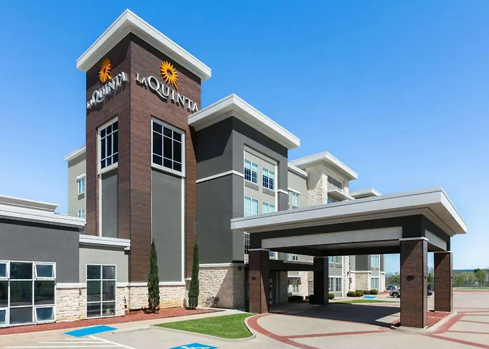 Top Burleson Hotels for an Unforgettable Stay