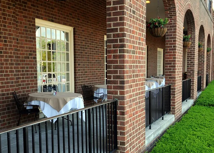 Top Hotels Near Natural Bridge VA