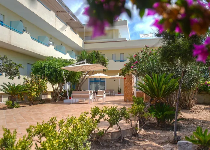 Migliori Opzioni di Volo e Hotel per Lampedusa