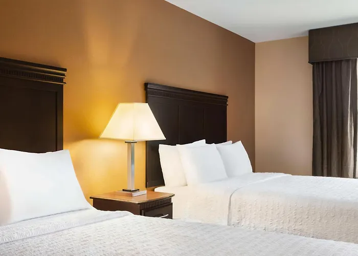 Top Hotels in Pine Bluff AR